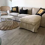 Апартаменти Sweethomeadeje *