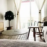 Апартаменти Sweethomeadeje *